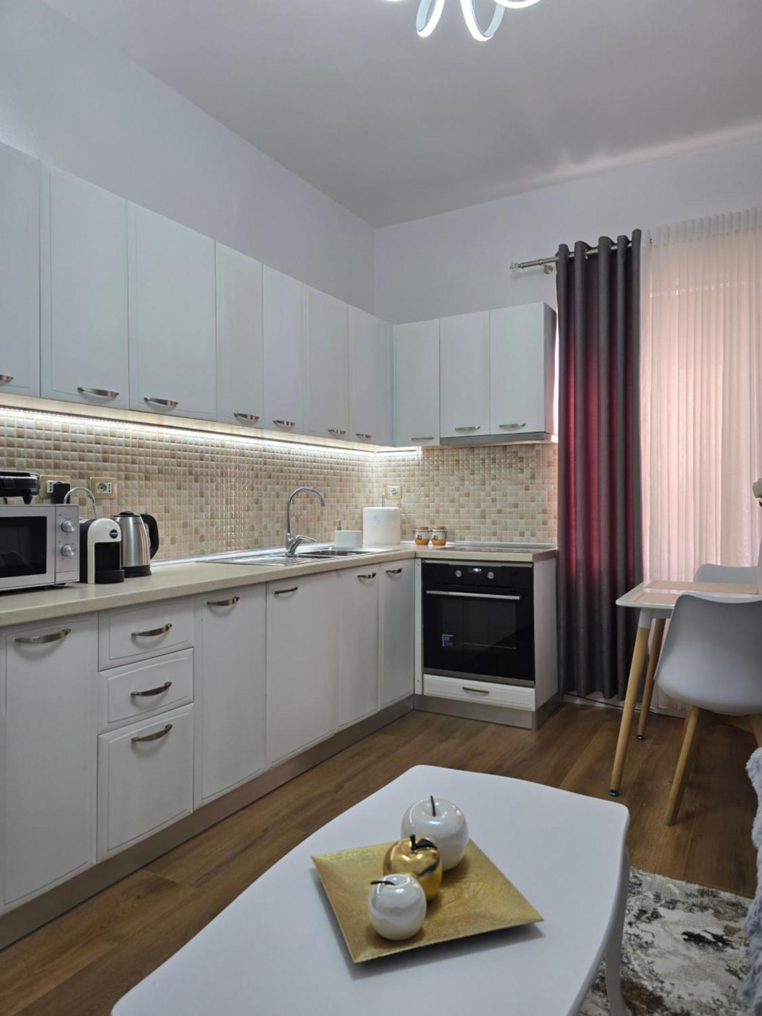 Ideal Home Шкодер Екстер'єр фото